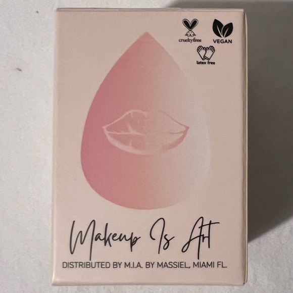 🌟NIB🌟 M.I.A. by Massiel M.I.Artist Blending Sponge in Black - Picture 4 of 8